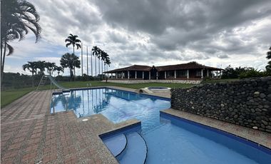 Se Vende Finca Cafetera En Alcala Norte Del Valle Limites Con Quindio