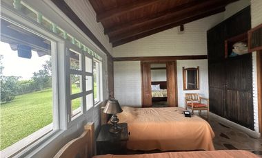 Se Vende Finca Cafetera En Alcala Norte Del Valle Limites Con Quindio