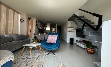Vendo casa de tres niveles en cajica conjunto cerrado vereda canelon