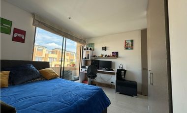 Vendo casa de tres niveles en cajica conjunto cerrado vereda canelon