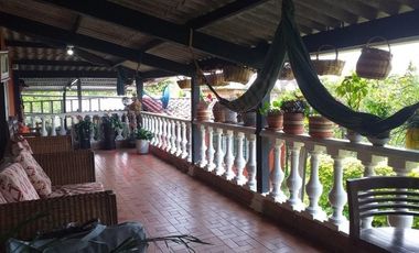 Casa Finca en venta en Mesitas del Colegio