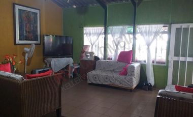 Casa Finca en venta en Mesitas del Colegio