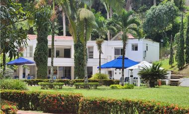 VENDO CASA  CAMPESTRE  EN LA VEGA CUND