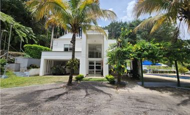 VENDO CASA  CAMPESTRE  EN LA VEGA CUND