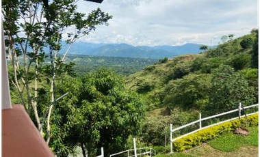 Casa finca  en Sopetran   5 minutos de la via principal