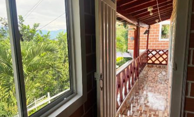 Casa finca  en Sopetran   5 minutos de la via principal