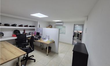 Segrera Mutis arrienda Casa Comercial en Manga