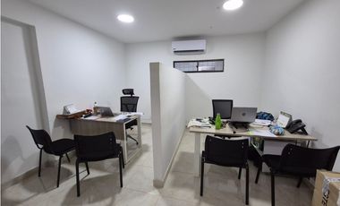 Segrera Mutis arrienda Casa Comercial en Manga