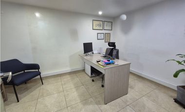 Segrera Mutis arrienda Casa Comercial en Manga