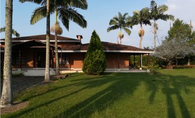VENTA ESPECTACULAR CASA CAMPESTRE EN CONDOMINIO CERRITOS PEREIRA