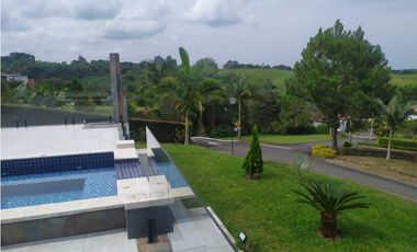 VENTA CASA CAMPESTRE EN CONDOMINIO VIA ARMENIA PEREIRA