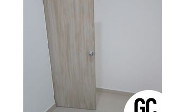 Se vende o se arrienda Casa / En Barrio Salamanca, Soledad