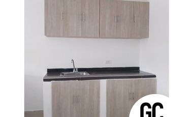 Se vende o se arrienda Casa / En Barrio Salamanca, Soledad