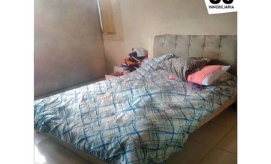 Se vende y Se arrienda Casa esquinera de 2 pisos / Las Moras, Soledad