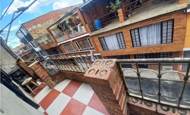 ACSI 692. Casa de Barrio en venta, Villa Sajonia, Mosquera