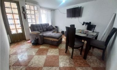 ACSI 692. Casa de Barrio en venta, Villa Sajonia, Mosquera