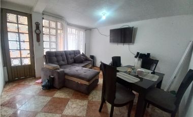 ACSI 692. Casa de Barrio en venta, Villa Sajonia, Mosquera