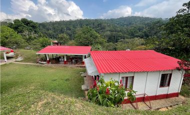 Hermosa finca estilo campesino en Porce