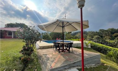 Hermosa finca estilo campesino en Porce