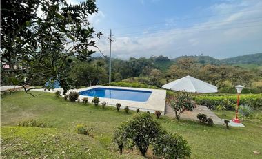 Hermosa finca estilo campesino en Porce