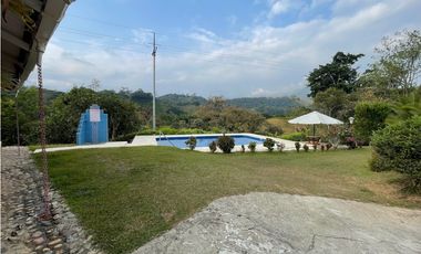 Hermosa finca estilo campesino en Porce