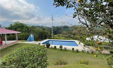 Hermosa finca estilo campesino en Porce