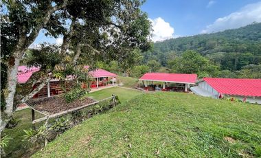 Hermosa finca estilo campesino en Porce