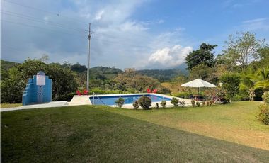 Hermosa finca estilo campesino en Porce