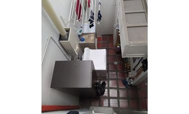 VENTA AMPLIA CASA DE 4 HABITACIONES CENTENARIO PEREIRA