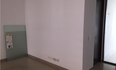 OFICINA EN BOCAGRANDE CON BUENOS ACABADOS
