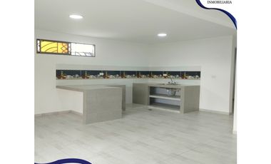 Se vende Casa en 2do piso / Barrio Los Robles, Soledad