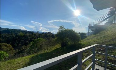 CASA EN CONDOMINIO  EN VENTA,GUATAPÉ