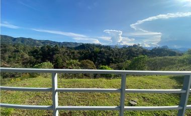 CASA EN CONDOMINIO  EN VENTA,GUATAPÉ