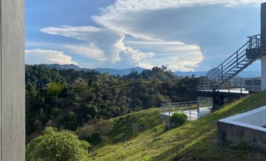 CASA EN CONDOMINIO  EN VENTA,GUATAPÉ