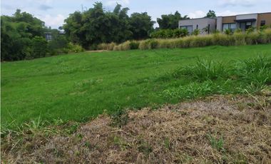 VENTA LOTE ESQUINERO EN CONDOMINIO CERRITOS PEREIRA