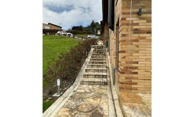 VENDO CASA CAMPESTRE ALTOS DE YERBABUENA EN CONJUNTO