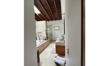 VENDO CASA CAMPESTRE ALTOS DE YERBABUENA EN CONJUNTO