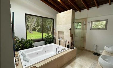 VENDO CASA CAMPESTRE ALTOS DE YERBABUENA EN CONJUNTO