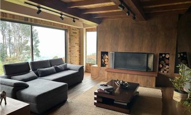VENDO CASA CAMPESTRE ALTOS DE YERBABUENA EN CONJUNTO