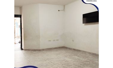Se vende Casa de 2 pisos / Barrio La Inmaculada, Soledad