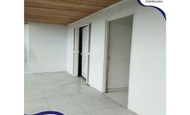 Se vende Casa de 2 pisos / Barrio Villa Estadio, Soledad