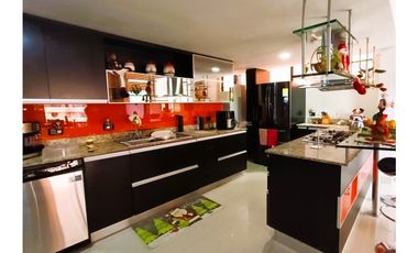 Apartamento dúplex en venta en El Poblado - Transversal Inferior