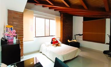 Apartamento dúplex en venta en El Poblado - Transversal Inferior