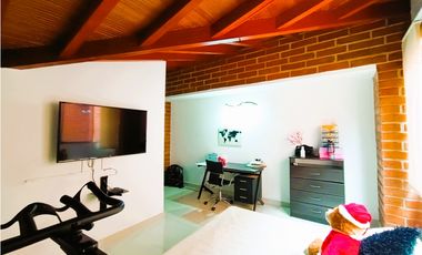 Apartamento dúplex en venta en El Poblado - Transversal Inferior