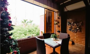 Apartamento dúplex en venta en El Poblado - Transversal Inferior