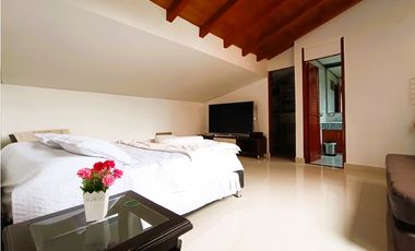 Apartamento dúplex en venta en El Poblado - Transversal Inferior