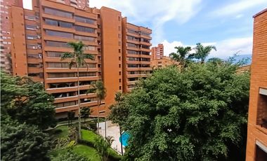 Apartamento dúplex en venta en El Poblado - Transversal Inferior