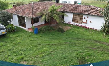 Vendo Hermosa Casa en Tabio Centro Santa Barbara