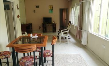 Maat vende Casa Urbana, San Rafael-Villeta 480m2 $500Millones
