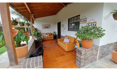 Espectacular Casa Campestre en Rancherias, Rionegro